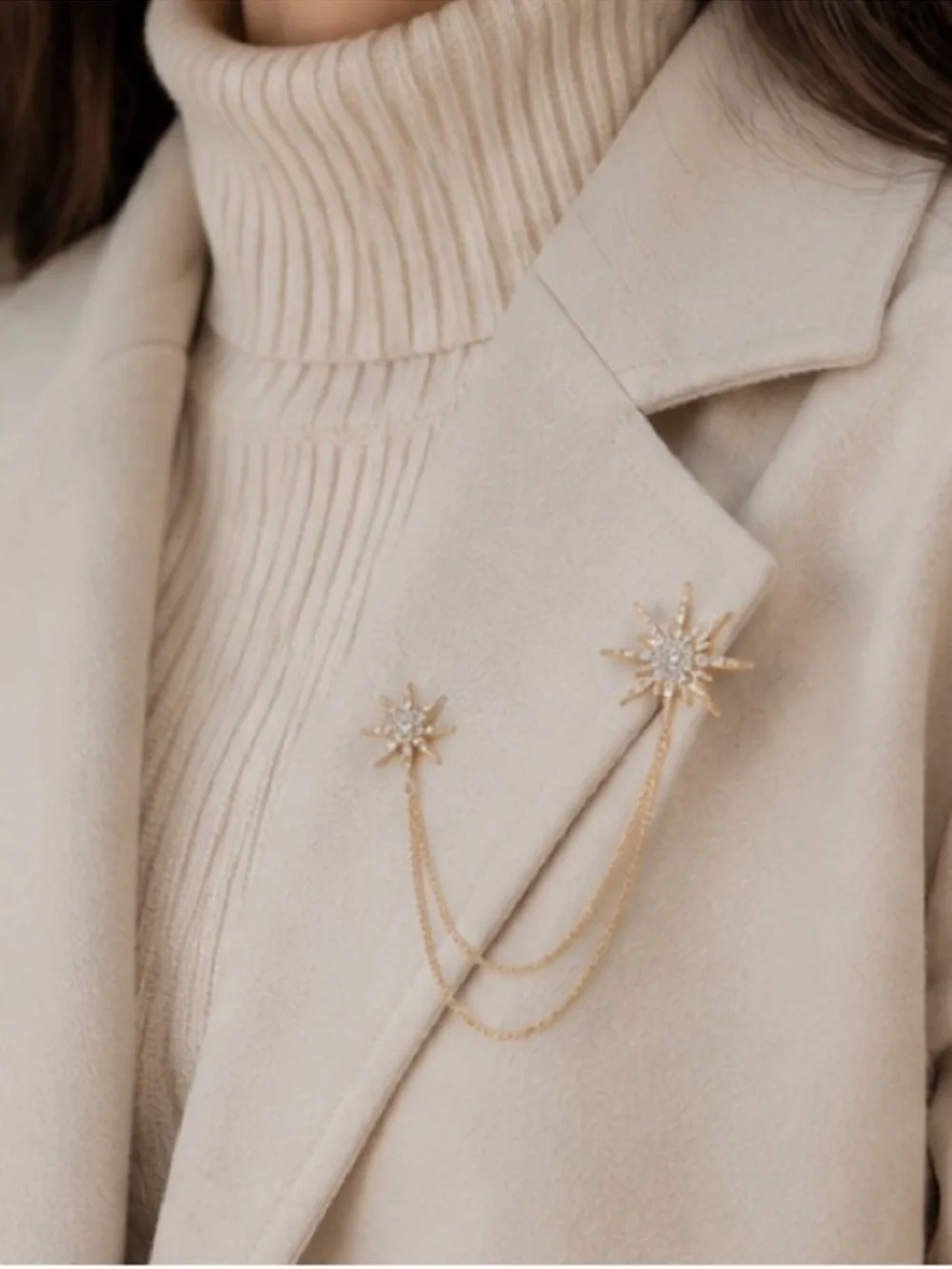 Gold Starburst Collar Chain Brooch